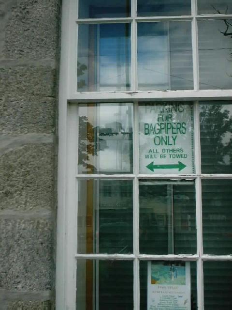 bagpipes.jpg - 3618 Bytes