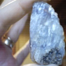 bluejohnhold.jpg - 12190 Bytes