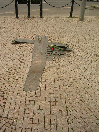 p20.jpg - 85336 Bytes