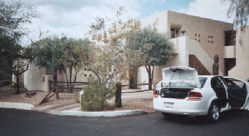 usacamelbackcar.jpg - 38565 Bytes