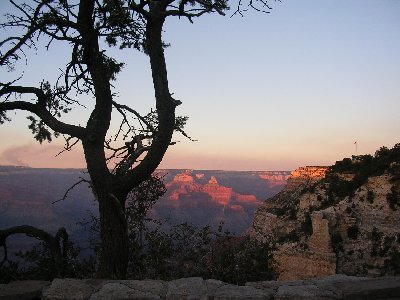 usagcanyonsunset.jpg - 32708 Bytes