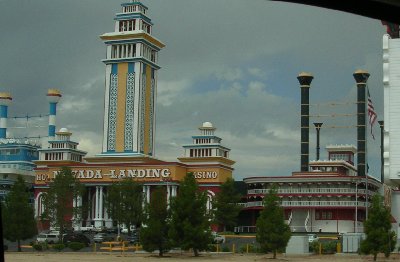 usanevadalanding.jpg - 25450 Bytes