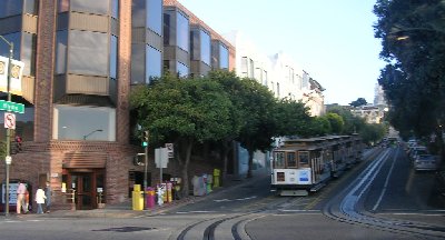 usasftrolley.jpg - 25474 Bytes