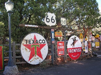 usashopsigns.jpg - 57216 Bytes